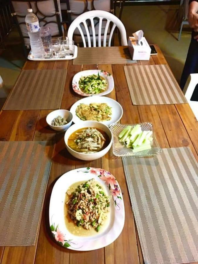 Nuch's Apple Guest House Si Bun Ruang Extérieur photo